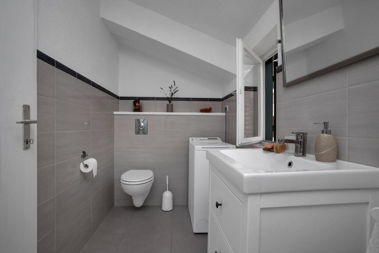 Apartman Ratac 11 Tučepi Exterior foto